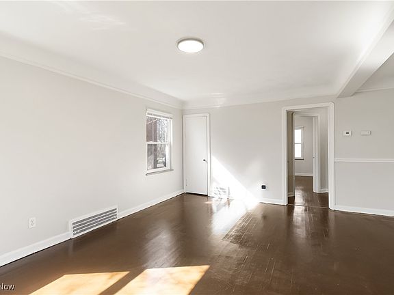 5th image of 17809 Harvard Ave