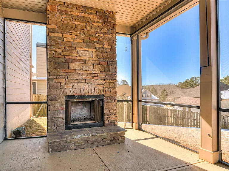 406 Saterlee Ct — Photo 53