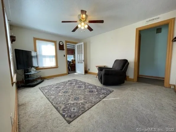 43 Hinsdale Avenue, Waterbury, CT 06705