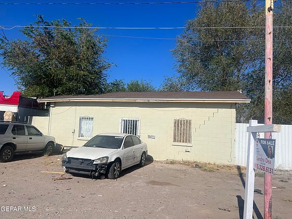 2nd image of 11147 Alameda Ave