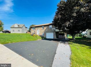 15 Campus Ave, Spring Grove, PA 17362