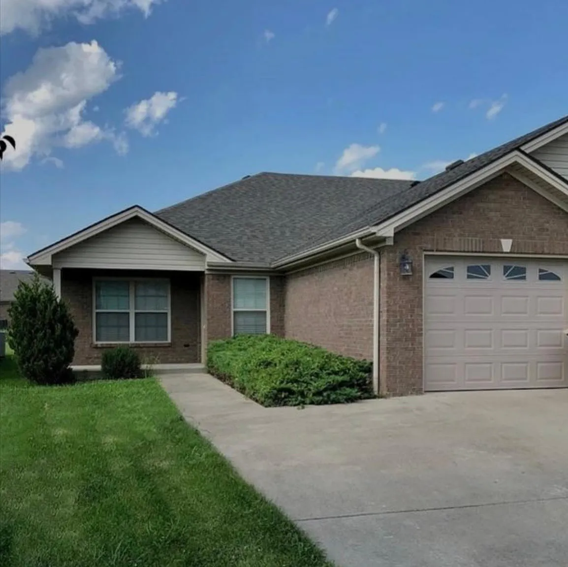 2 bed, 1200 sqft, $1,400 — Photo 1