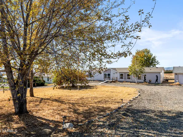 1420 N Bonair Rd, Zillah, WA 98953