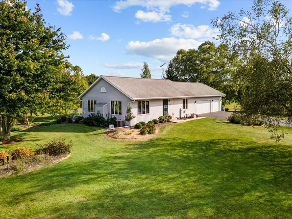 N1989 North River ROAD, Campbellsport, WI 53010