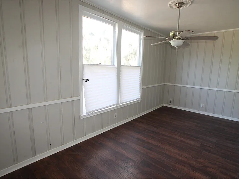 203-205 E Gwinnett St — Photo 6
