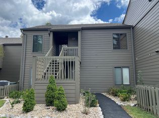 9359 S Lake Ridge Dr, Bloomington, IN 47401