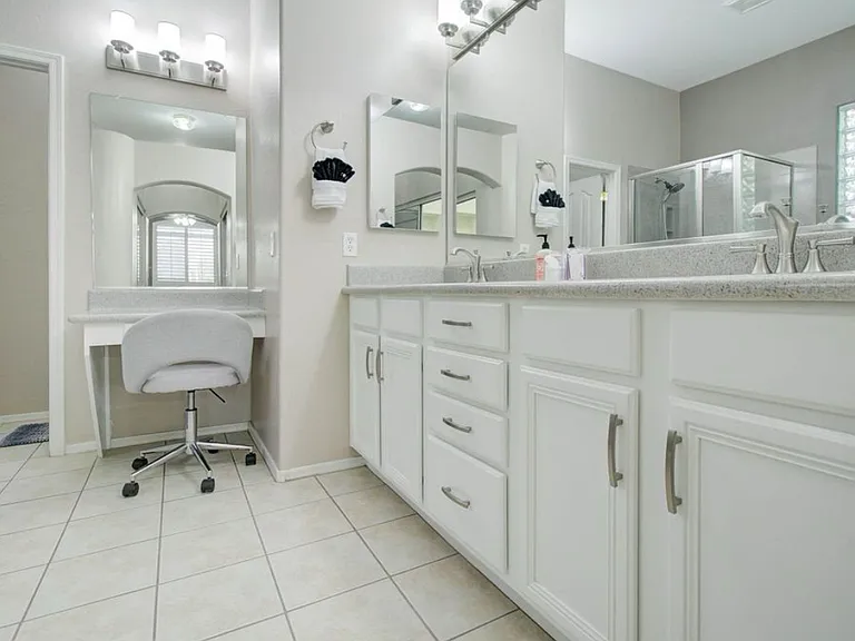 829 S Parkcrest St — Photo 31