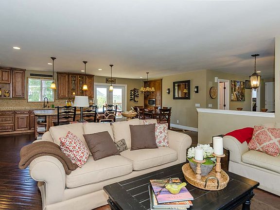 5th image of 419 Hidden Hills Ln