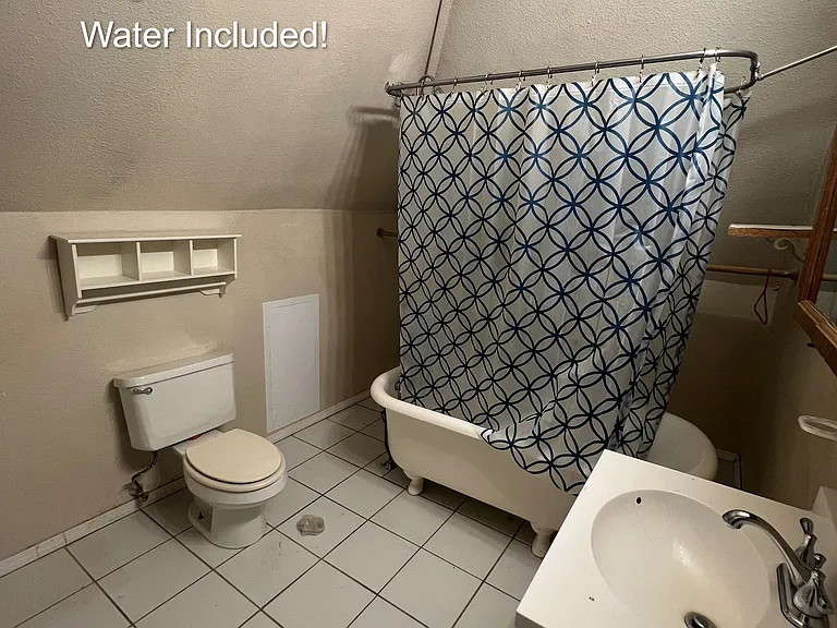 404 W Winneconne Ave #3 — Photo 9