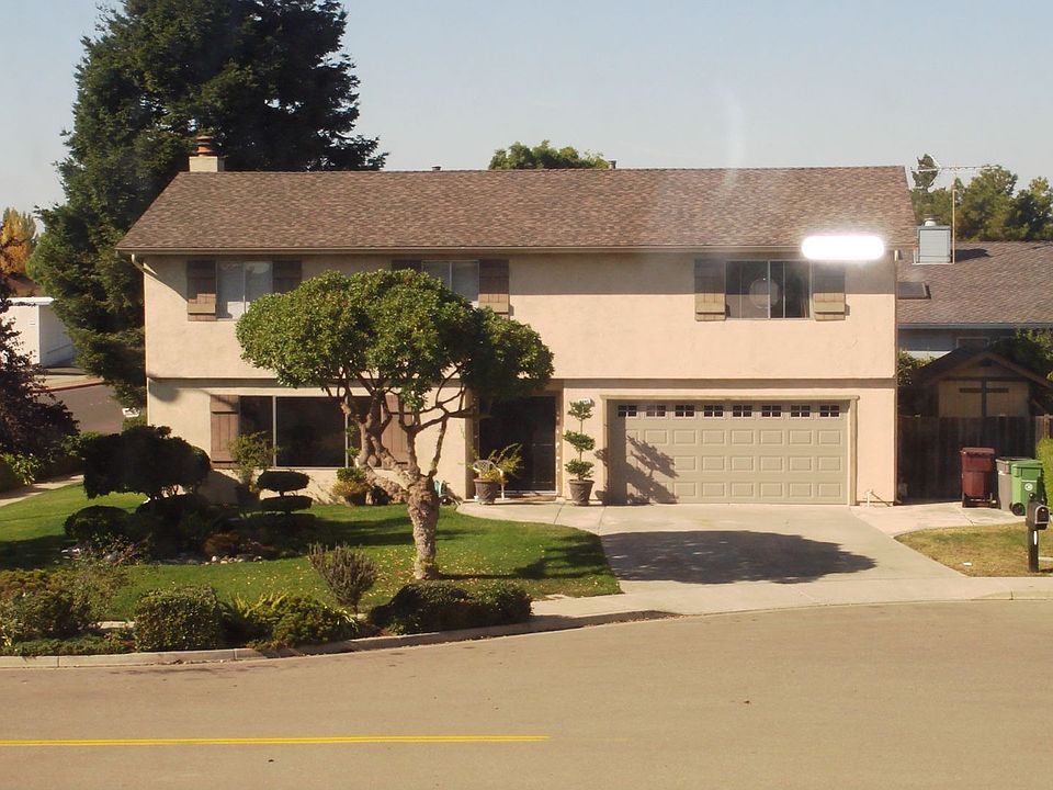 1st image of 7996 Spruce Ct