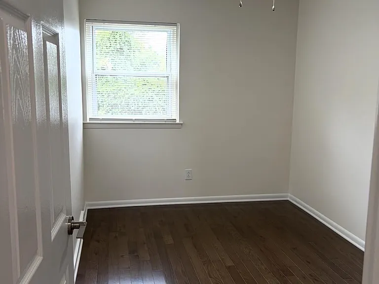 3628 Genesee Dr — Photo 16
