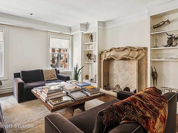 2nd image of 1209 N Astor St #3N