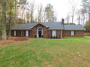 930 Kingridge Ct, Roswell, GA 30075