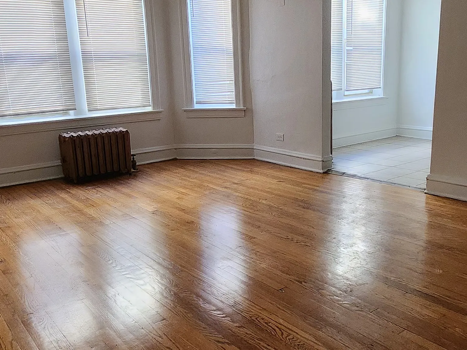 1 bed, 850 sqft, $1,200 — Photo 2