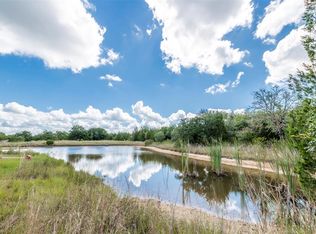 1475 Oakridge Rd, Weimar, TX 78962