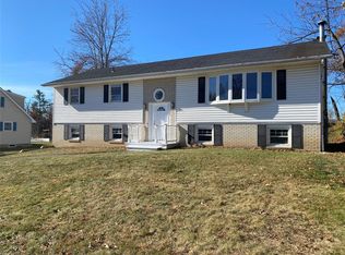 210 East Dr, Hurley, NY 12443