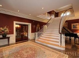 8 Nicols Ct, West Harrison, NY 10604