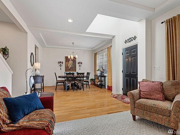 5th image of 3203 Parkside Cir NE