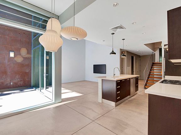 2nd image of 4745 N Scottsdale Rd #D1008