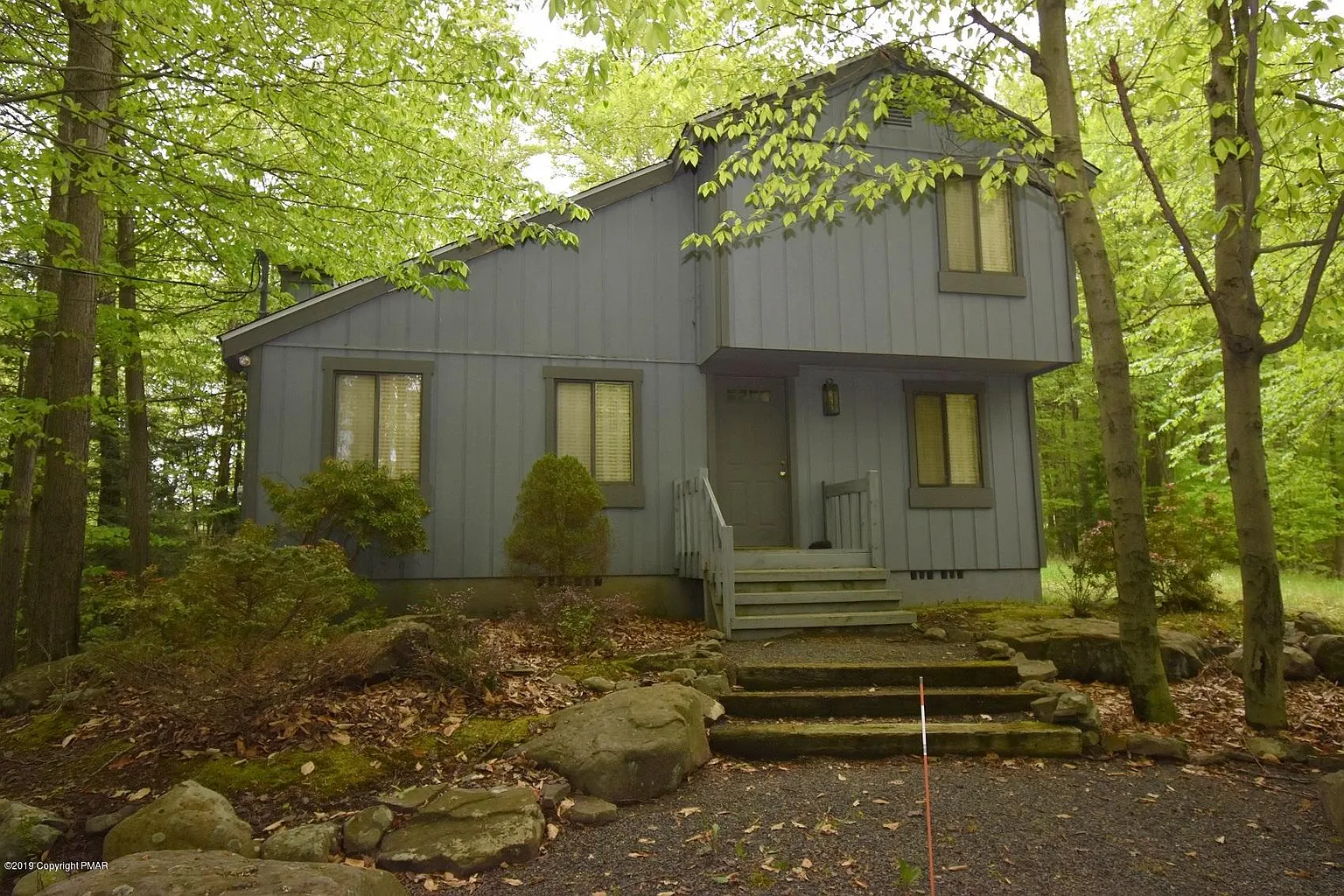 2448 Overlook Ln photo 1