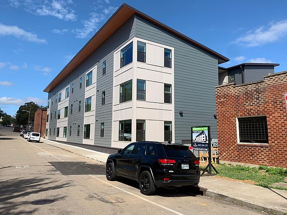 3rd image of 140 Jennings Ave APT 201