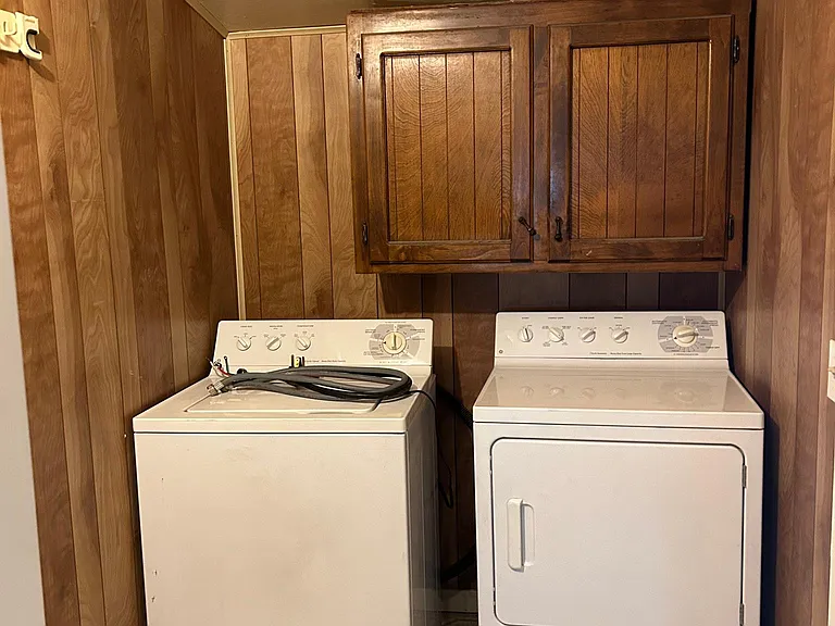 1119 Locust St — Photo 13