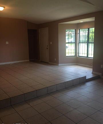 3rd image of 3124 Rhone Dr