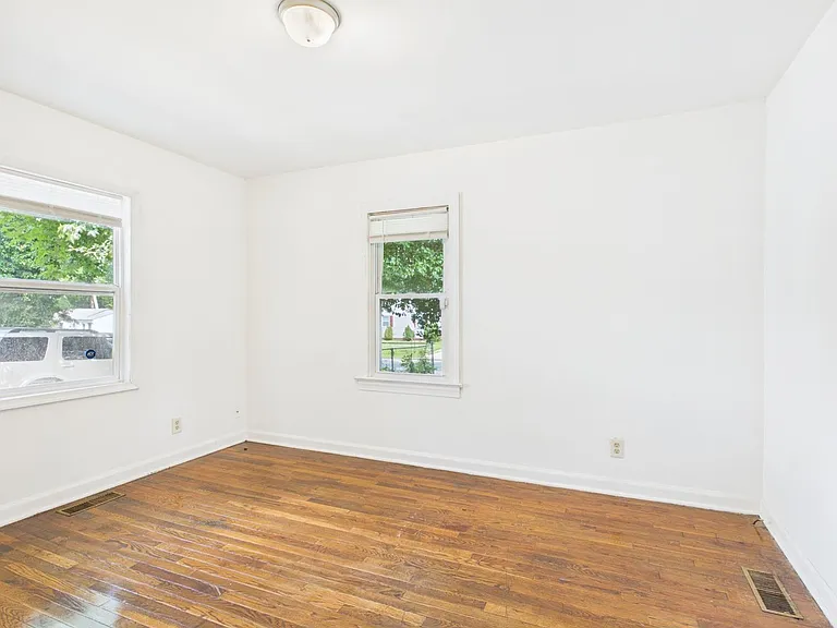 622 Fayette Ave — Photo 15