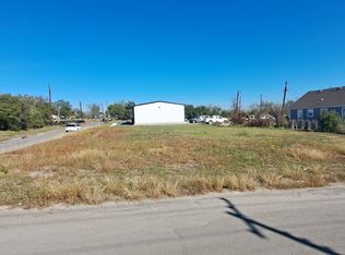 304 Burkett St, Taylor, TX 76574