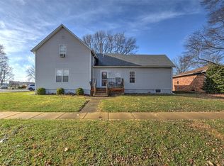 101 N Locust St, Assumption, IL 62510