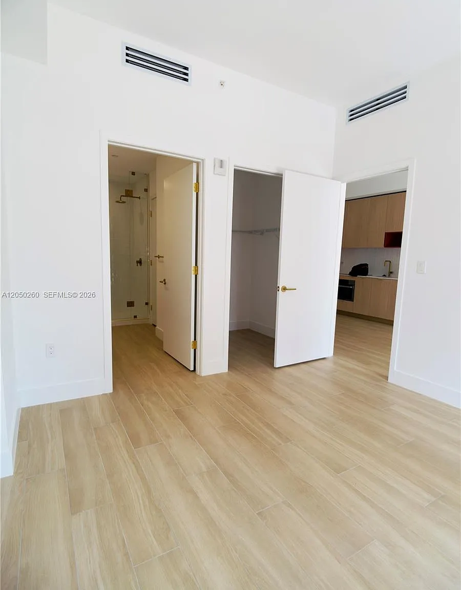 1 bed, 2.0 bath, $4,300 — Photo 3