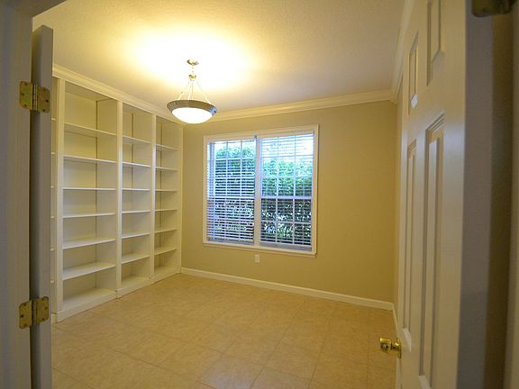2nd image of 1855 Lexington Pl