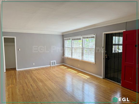 3rd image of 949 S Sierra Bonita Ave #7