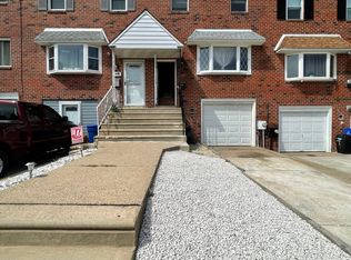 4010 Lyman Dr, Philadelphia, PA 19114