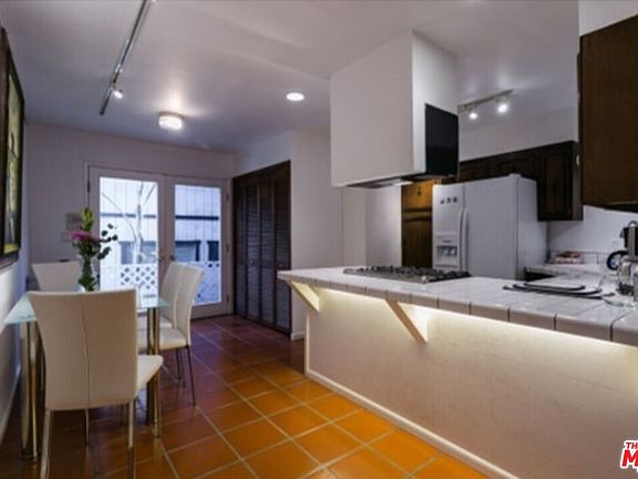 5th image of 3338 Oak Glen Dr