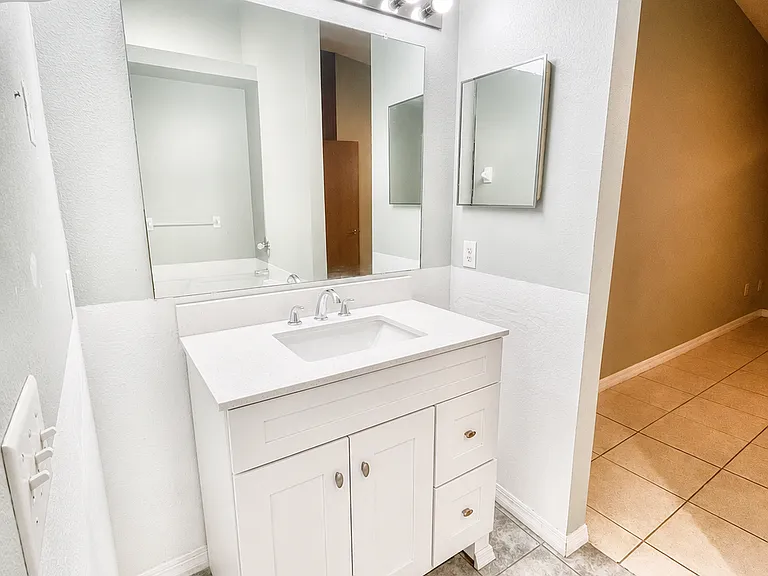 964 Caribbean Dr — Photo 11