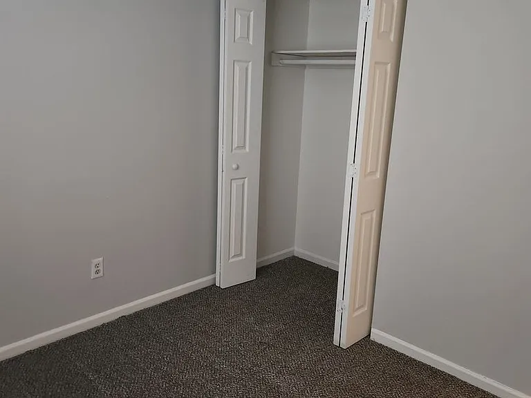 Foxfire West Apartments — Photo 86