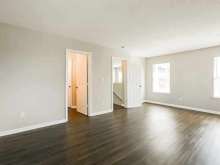 3210 Montgomery Dr — Photo 9