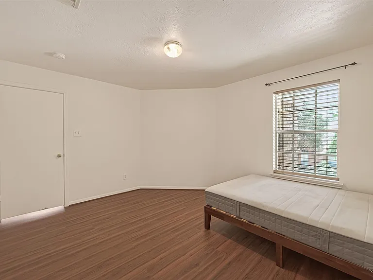 15903 Timber Chase Dr — Photo 28