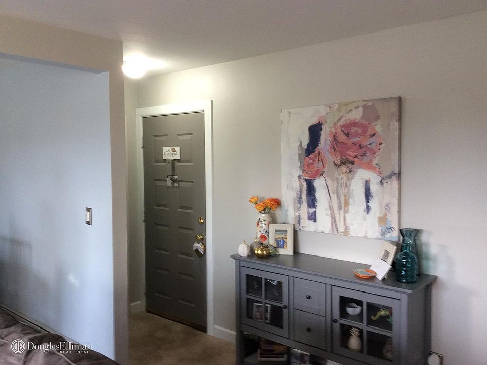 1st image of 115 Fairharbor Dr #115