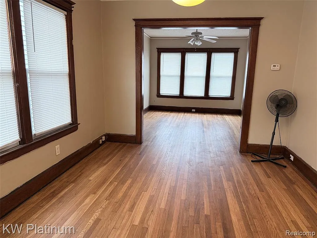 2 bed, 950 sqft, $1,150 — Photo 4