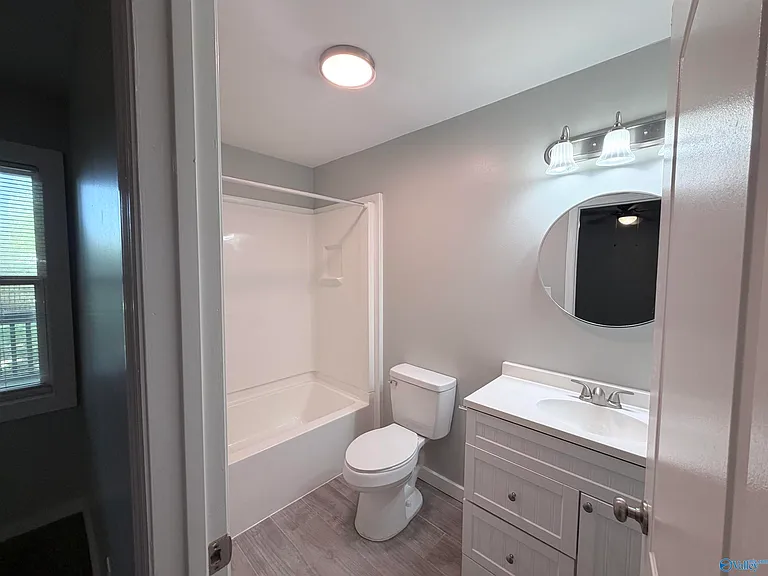 1224 Halsey Ave NE — Photo 19