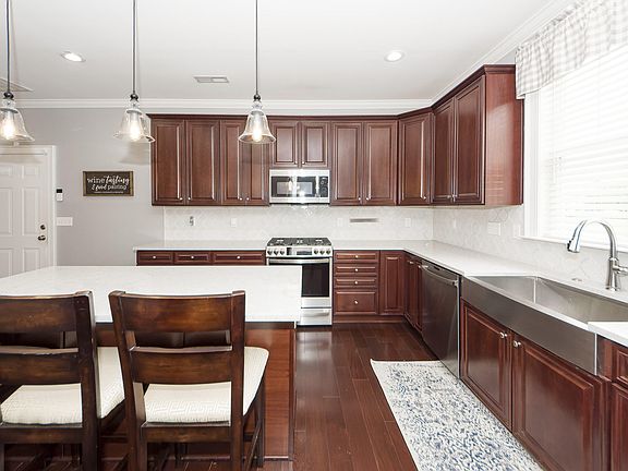 5th image of 234 Foxbank Plantation Blvd