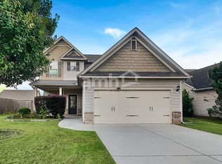 985 Donington Cir, Lawrenceville, GA 30045