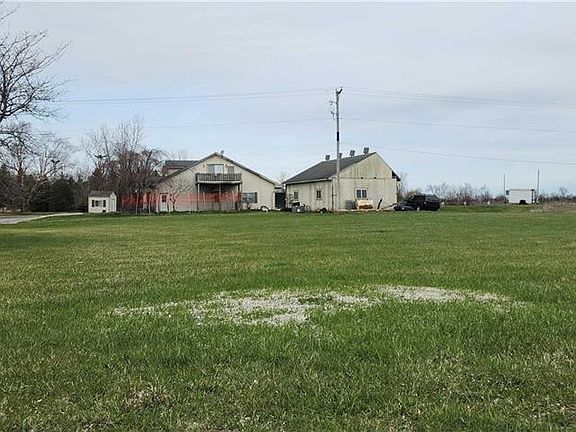 4th image of 670 Shaffer Park Dr