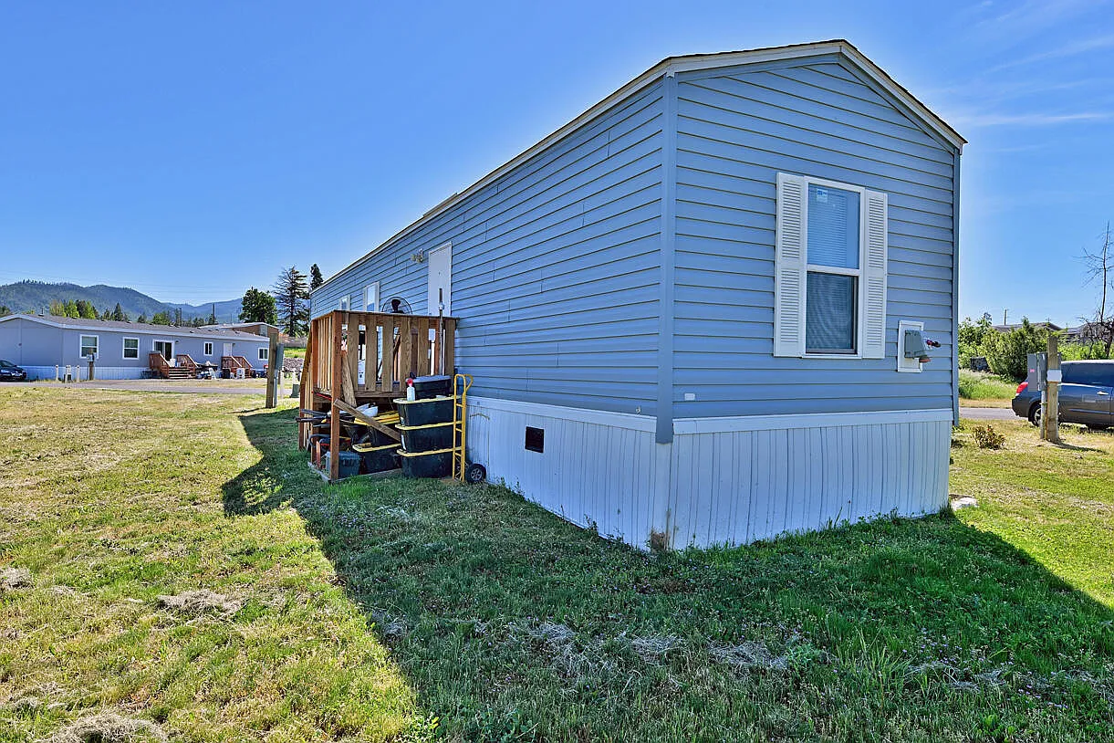 135 N Phoenix Rd #54 photo 1