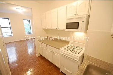 Rented by City Connections Realty