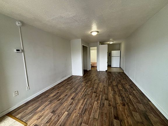 2nd image of 1002 Cushman St #7