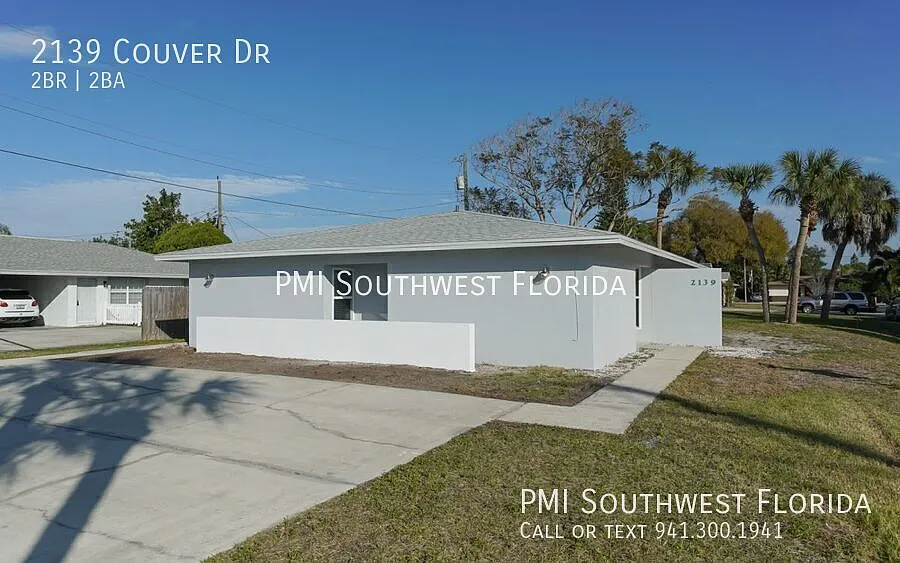 Remodeled 2BR/2BA Duplex 1 Mile to Siesta Key Pet Friendly Move-In Ready — Photo 2