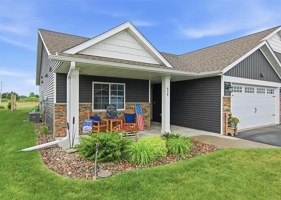 1st image of 934 Wissota Green Boulevard